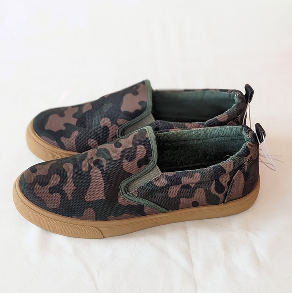 Forever 21 Camouflage Slip-On Sneakers - Picture 7 of 7